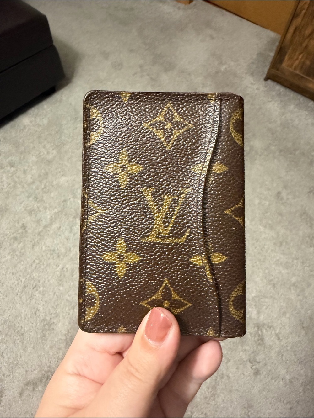 Pre-loved LV Monogram Card Holder / Pocket Organizer - Picture 2 of 10